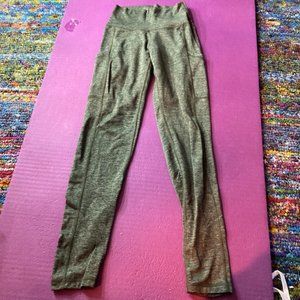 ✨2/$15✨ Aerie Olive Green Leggings